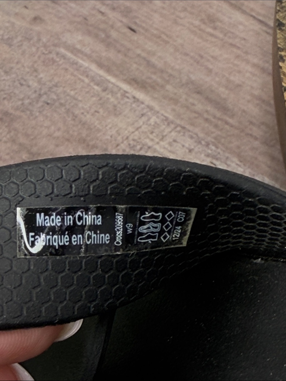 CROCS Black Triple-Strap Comfort Slides - Size: 9 - Picture 6 of 7